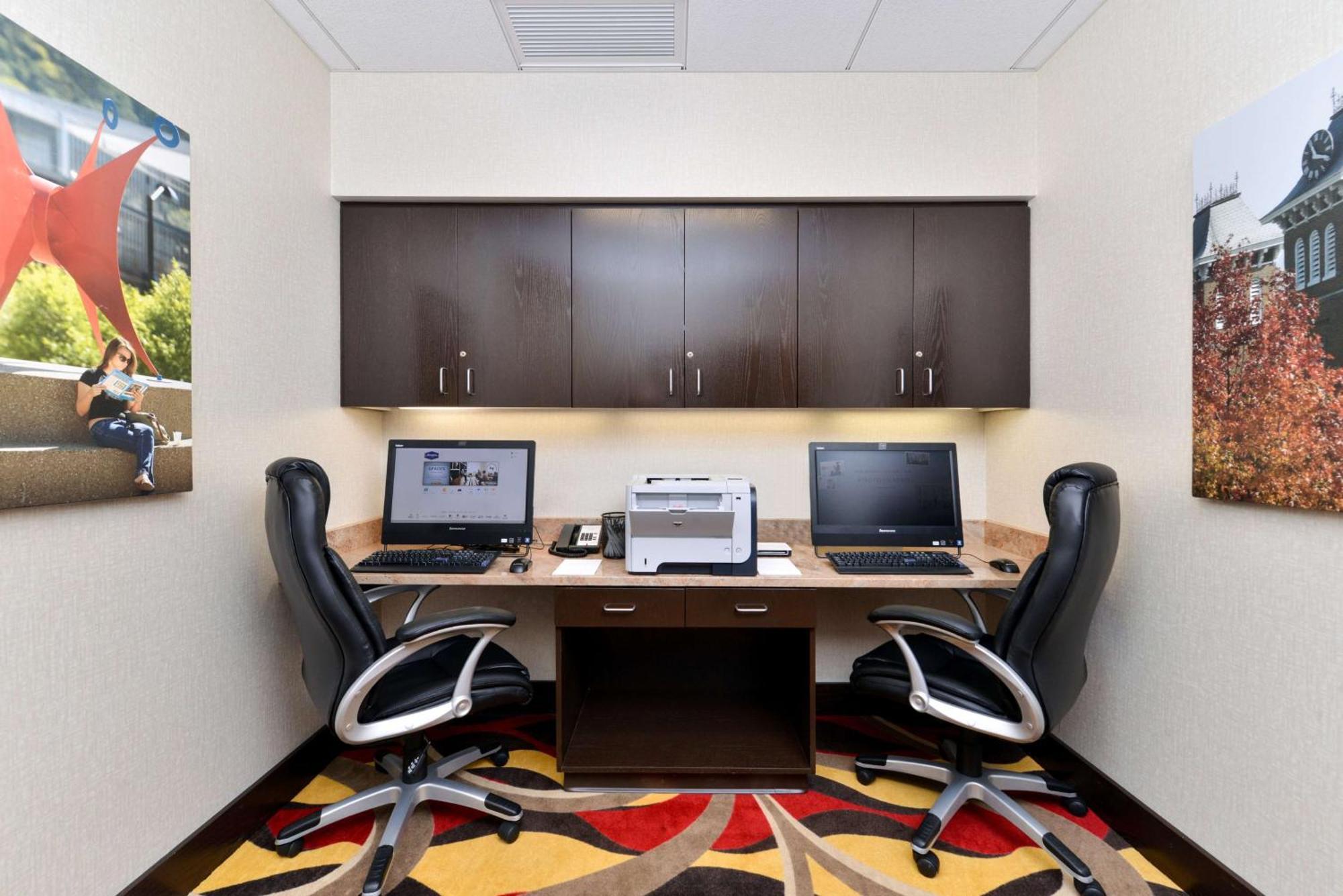 Hampton Inn & Suites California University-Pittsburgh Coal Center Экстерьер фото